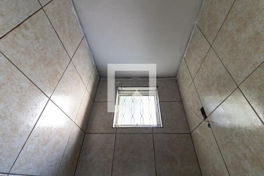 Banheiro de casa para alugar com 2 quartos, 55m² em Vila Vera, São Paulo