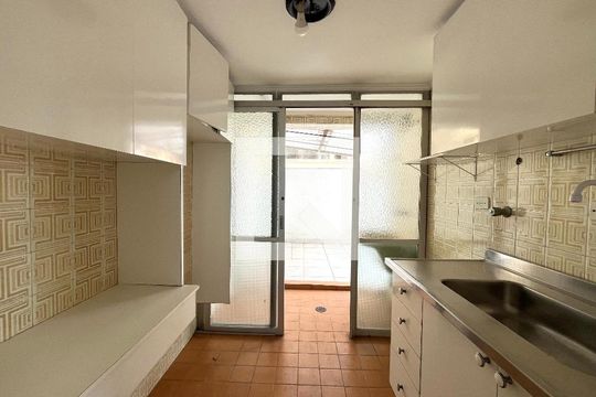 Cozinha de apartamento à venda com 1 quarto, 112m² em Vila Clementino, São Paulo
