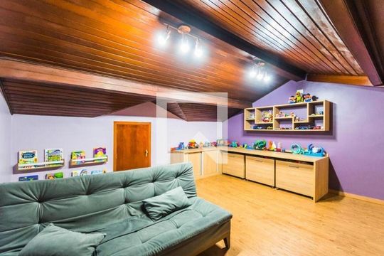 Casa à venda com 4 quartos, 280m² em Praça da Árvore, São Paulo