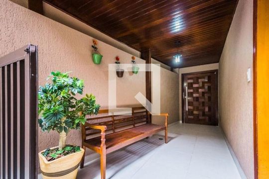 Casa à venda com 4 quartos, 280m² em Praça da Árvore, São Paulo