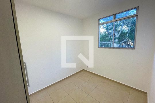 Quarto 2 de apartamento à venda com 2 quartos, 47m² em Califórnia, Belo Horizonte