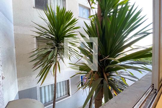 janela da sala de apartamento à venda com 2 quartos, 47m² em Califórnia, Belo Horizonte