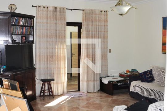 Sala de casa à venda com 4 quartos, 203m² em Jardim São Paulo, São Paulo