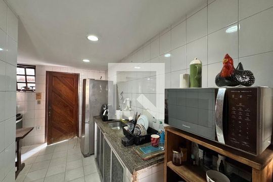 Cozinha de casa de condomínio à venda com 4 quartos, 182m² em Vargem Pequena, Rio de Janeiro