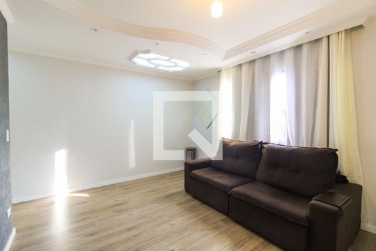 Sala de apartamento para alugar com 2 quartos, 50m² em Vila Carmosina, São Paulo