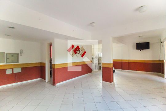 Área comum de apartamento para alugar com 2 quartos, 50m² em Vila Carmosina, São Paulo