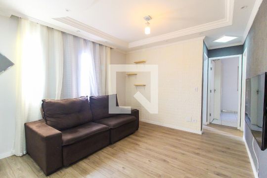Apartamento para alugar com 2 quartos, 50m² em Vila Carmosina, São Paulo