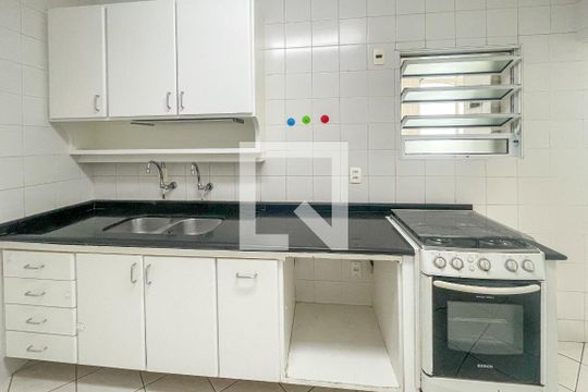 Cozinha de apartamento à venda com 3 quartos, 160m² em Pinheiros, São Paulo