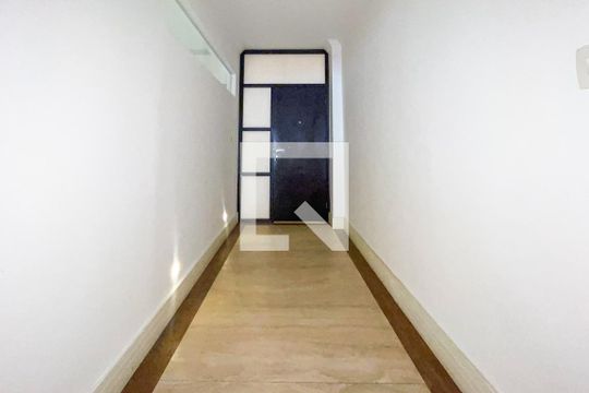 Entrada de apartamento à venda com 3 quartos, 160m² em Pinheiros, São Paulo
