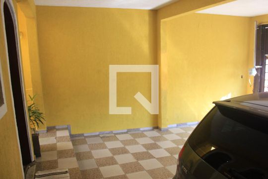Garagem de casa para alugar com 2 quartos, 120m² em Residencial Parque Cumbica, Guarulhos