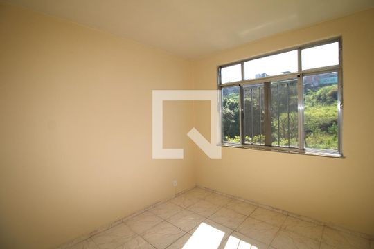 Quarto 2 de apartamento para alugar com 3 quartos, 115m² em Olaria, Rio de Janeiro