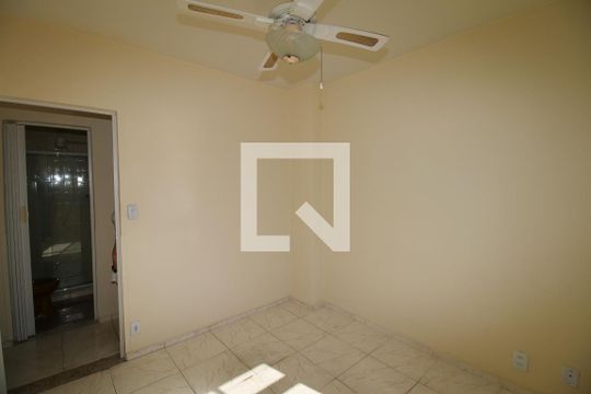 Quarto 1 de apartamento para alugar com 3 quartos, 115m² em Olaria, Rio de Janeiro
