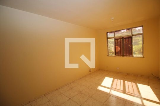 Apartamento para alugar com 3 quartos, 115m² em Olaria, Rio de Janeiro