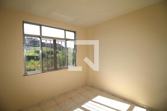 Quarto 2 de apartamento para alugar com 3 quartos, 115m² em Olaria, Rio de Janeiro