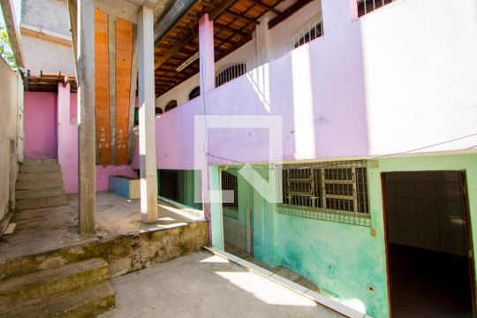 Casa 2 - Quintal de casa à venda com 4 quartos, 400m² em Vila Suíça, Santo André
