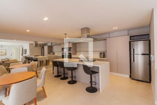 Área comum de apartamento para alugar com 3 quartos, 148m² em Coqueiros, Florianópolis