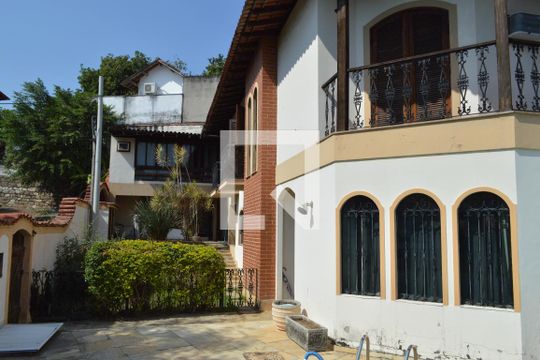 Fachada  de casa de condomínio à venda com 5 quartos, 370m² em Taquara, Rio de Janeiro