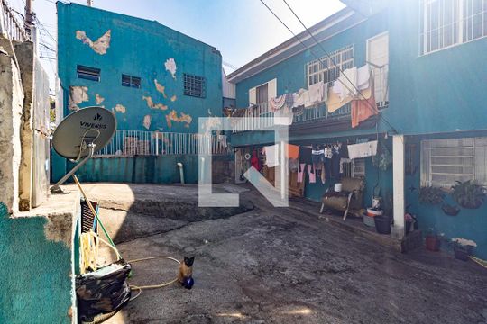 Quintal da Casa 2 de casa à venda com 4 quartos, 150m² em Vila das Merces, São Paulo