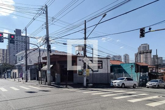 Fachada de casa à venda com 4 quartos, 150m² em Vila das Merces, São Paulo