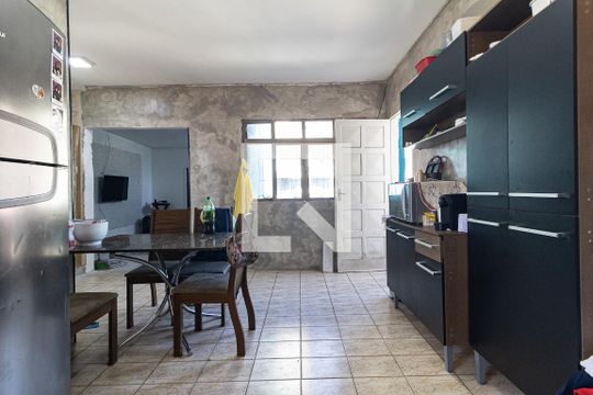 Cozinha da Casa 1 de casa à venda com 4 quartos, 150m² em Vila das Merces, São Paulo