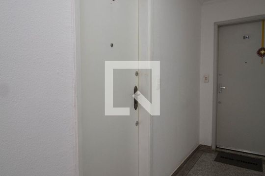 Hall de Entrada de apartamento à venda com 3 quartos, 65m² em Jardim Íris, São Paulo