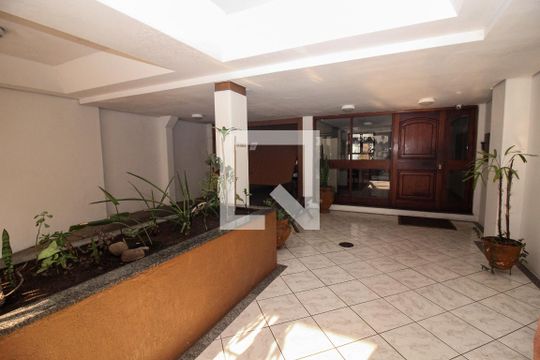 Hall de entrada de apartamento à venda com 1 quarto, 33m² em Centro Histórico, Porto Alegre