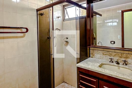 Banheiro da Suíte 1 de apartamento para alugar com 3 quartos, 356m² em Mooca, São Paulo