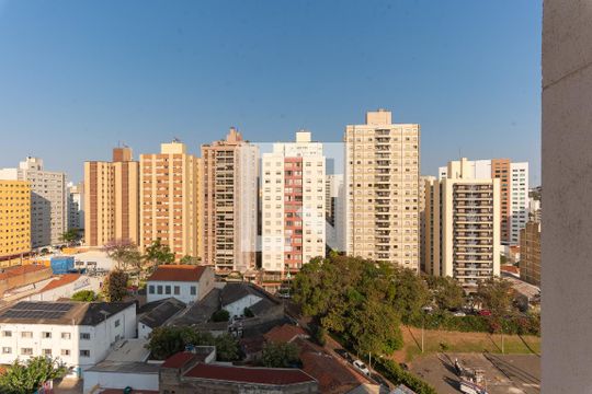 Vista da Suíte de apartamento à venda com 1 quarto, 46m² em Cambuí, Campinas