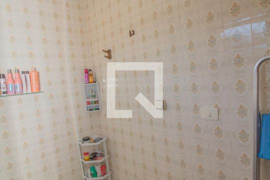 Suíte de casa à venda com 2 quartos, 90m² em Parque Santa Madalena, São Paulo