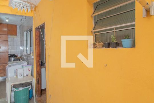 Área de Serviço de casa à venda com 2 quartos, 90m² em Parque Santa Madalena, São Paulo