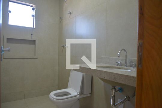 Banheiro 1 de casa à venda com 3 quartos, 270m² em Parque das Nações, Santo André