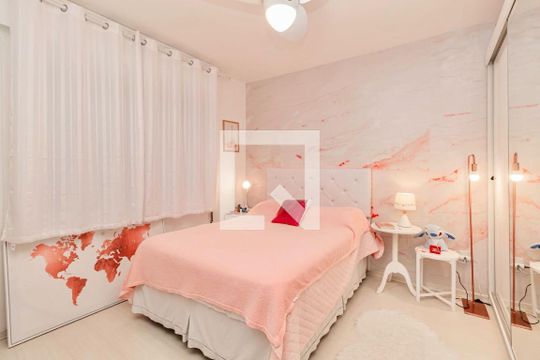 Quarto de apartamento à venda com 2 quartos, 81m² em Petrópolis, Porto Alegre