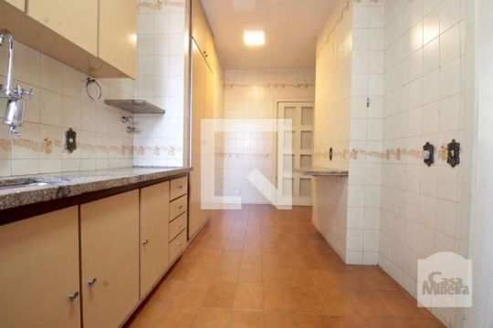 Cozinha de apartamento à venda com 4 quartos, 256m² em Funcionários, Belo Horizonte