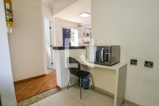 Cozinha de casa de condomínio à venda com 3 quartos, 157m² em Vila Eldizia, Santo André