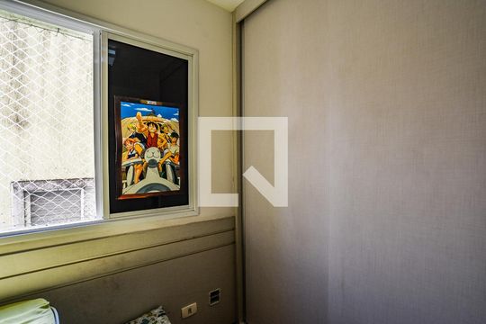 Quarto 1 de casa de condomínio à venda com 3 quartos, 157m² em Vila Eldizia, Santo André