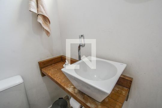 Lavabo de casa de condomínio à venda com 3 quartos, 157m² em Vila Eldizia, Santo André