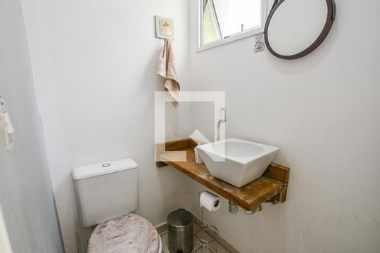 Lavabo de casa de condomínio à venda com 3 quartos, 157m² em Vila Eldizia, Santo André
