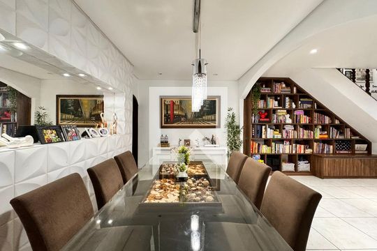 Sala de casa à venda com 4 quartos, 230m² em Vila Curuçá, Santo André
