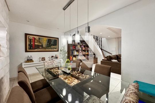 Sala de casa à venda com 4 quartos, 230m² em Vila Curuçá, Santo André