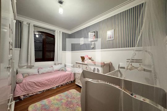 Quarto 1 de casa à venda com 4 quartos, 230m² em Vila Curuçá, Santo André