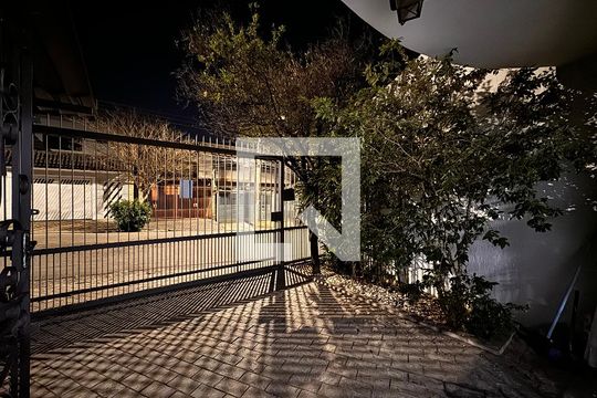 Garagem de casa à venda com 4 quartos, 230m² em Vila Curuçá, Santo André