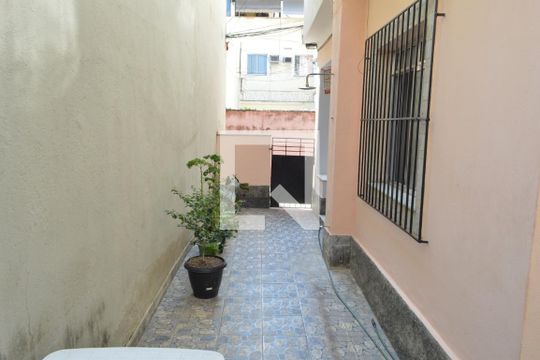 Quintal de casa à venda com 2 quartos, 65m² em Taquara, Rio de Janeiro