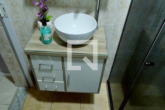 Banheiro de casa à venda com 2 quartos, 65m² em Taquara, Rio de Janeiro