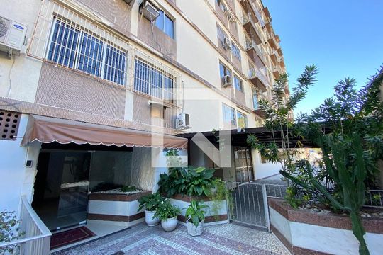 Fachada do bloco de apartamento à venda com 3 quartos, 78m² em Riachuelo, Rio de Janeiro