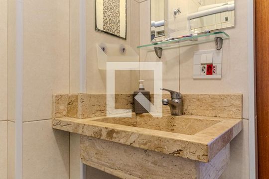Banheiro de kitnet/studio à venda com 1 quarto, 33m² em Campos Elíseos, São Paulo