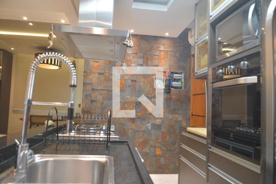 Cozinha de apartamento à venda com 2 quartos, 100m² em Campestre, Santo André
