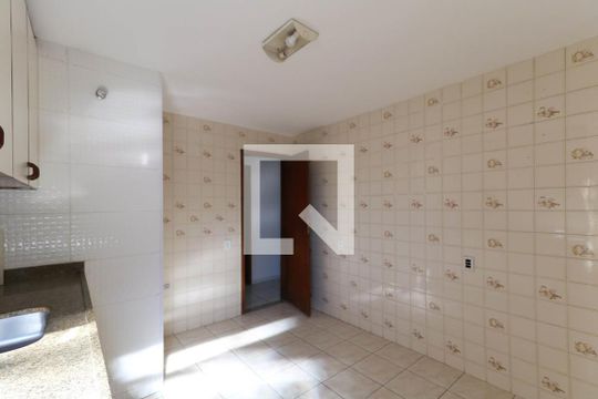Cozinha de apartamento para alugar com 2 quartos, 65m² em Encantado, Rio de Janeiro
