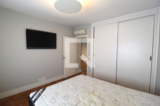 Quarto 1 de apartamento para alugar com 2 quartos, 94m² em Itaim Bibi, São Paulo