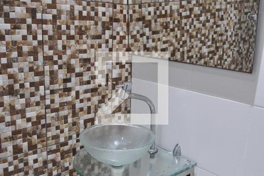 Banheiro de casa para alugar com 1 quarto, 60m² em Pilares, Rio de Janeiro