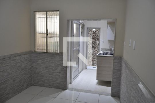 Casa para alugar com 1 quarto, 60m² em Pilares, Rio de Janeiro